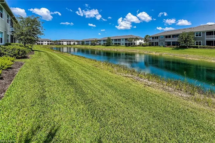 6960 Avalon Cir 807, Naples, Florida 34112