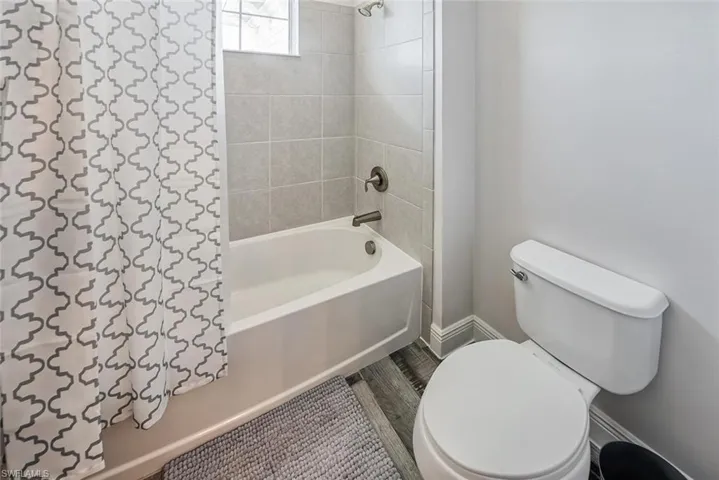 6960 Avalon Cir 807, Naples, Florida 34112