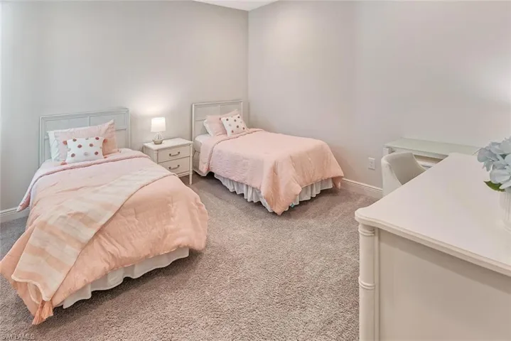 6960 Avalon Cir 807, Naples, Florida 34112