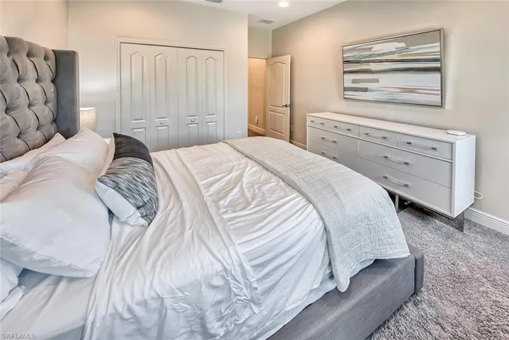 6960 Avalon Cir 807, Naples, Florida 34112