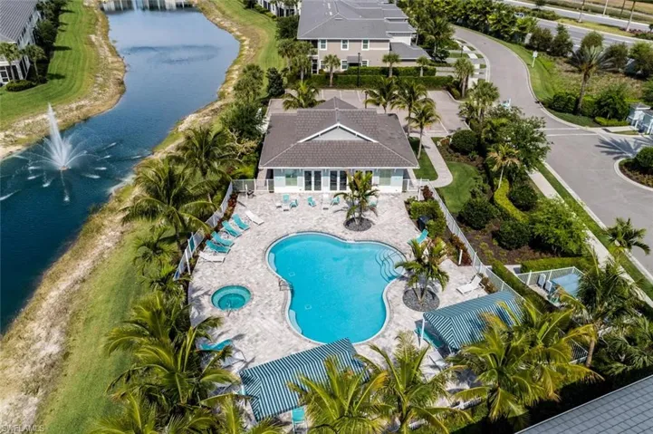 6960 Avalon Cir 807, Naples, Florida 34112