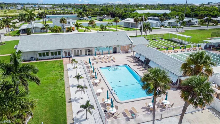 17770  Bryan  CT, Fort Myers Beach, FL 33931