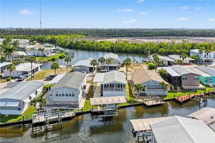 17770  Bryan  CT, Fort Myers Beach, FL 33931