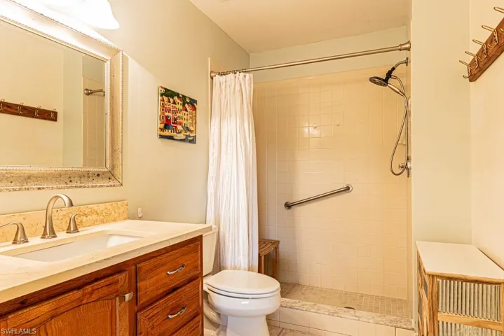 1310  Yesica Ann  CIR, Naples, FL 34110