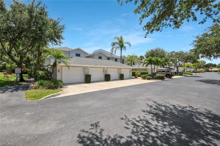 1340 Charleston Square Dr 101, Naples, Florida 34110