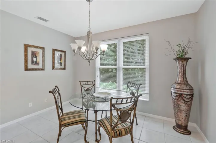 1340 Charleston Square Dr 101, Naples, Florida 34110