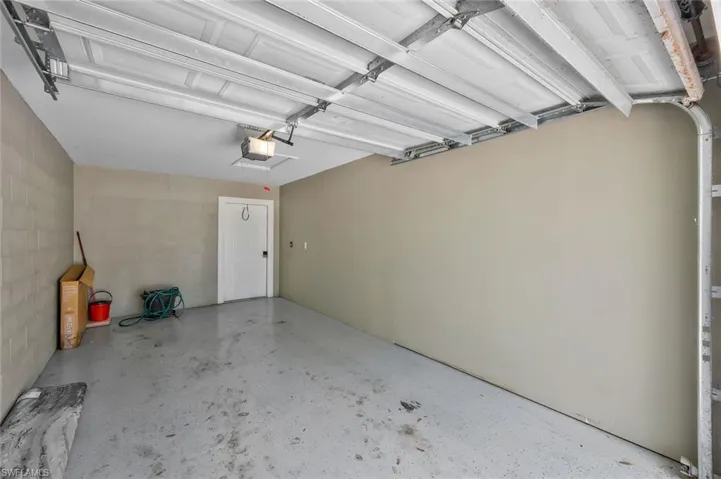 1340 Charleston Square Dr 101, Naples, Florida 34110