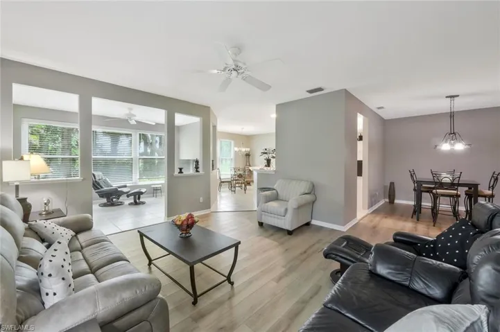 1340 Charleston Square Dr 101, Naples, Florida 34110