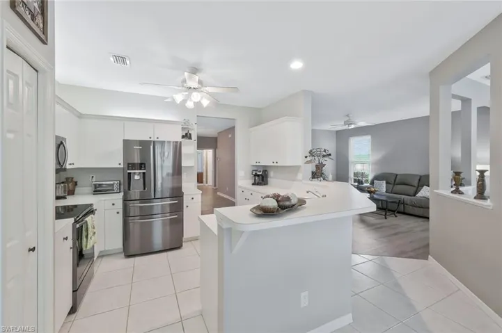 1340 Charleston Square Dr 101, Naples, Florida 34110