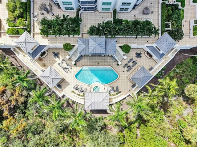 325  Dunes  BLVD, Naples, FL 34110