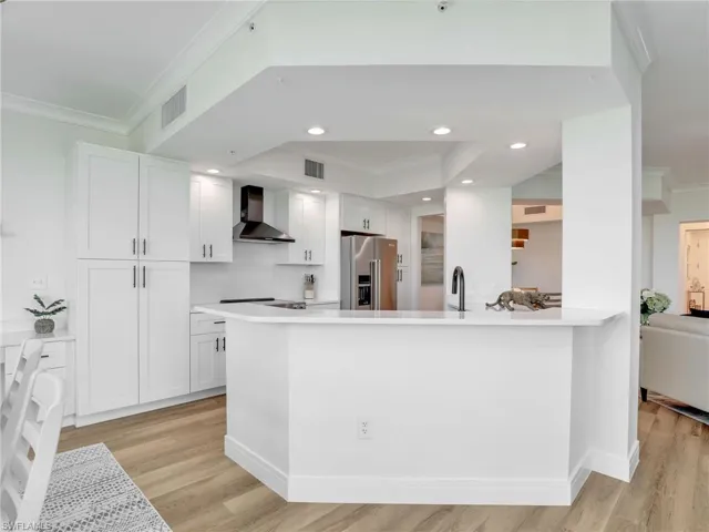 325  Dunes  BLVD, Naples, FL 34110