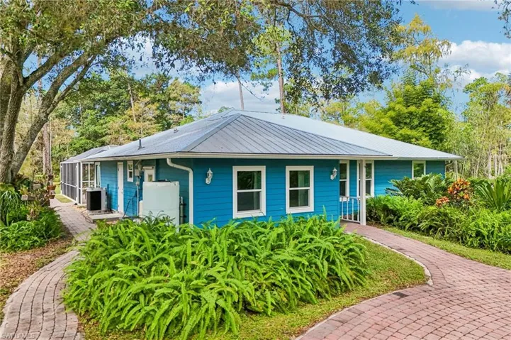 161 27th St Nw, Naples, Florida 34120