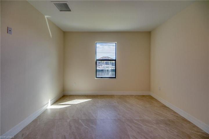 1507 NW 36th PL, CAPE CORAL FL 33914