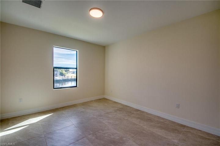 1507 NW 36th PL, CAPE CORAL FL 33914