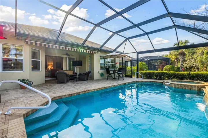 3660  Lakeview Isle  CT, Fort Myers, FL 33905