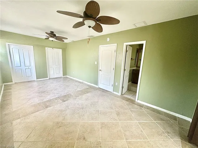 27565  Los Amigos  LN, Bonita Springs, FL 34135