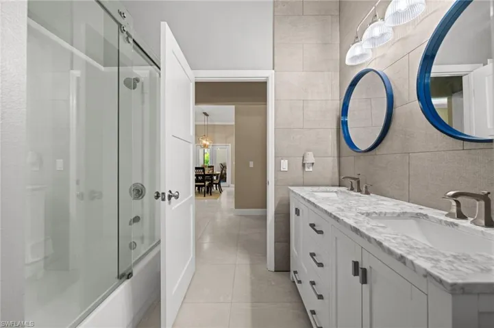 2127 Imperial Cir, Naples, Florida 34110