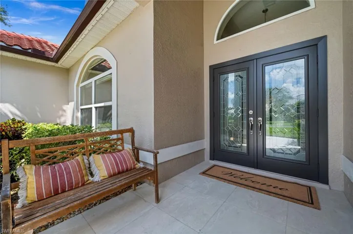 2127 Imperial Cir, Naples, Florida 34110