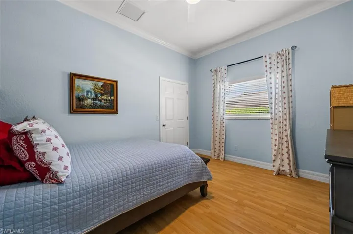 2127 Imperial Cir, Naples, Florida 34110