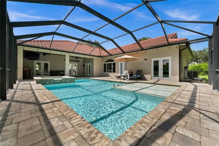 2127 Imperial Cir, Naples, Florida 34110