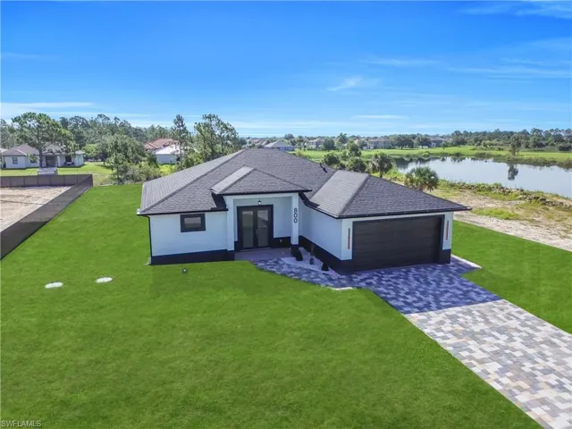 800 Pine Ave, Lehigh Acres, Florida 33972