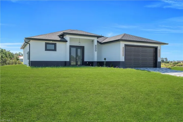 800 Pine Ave, Lehigh Acres, Florida 33972