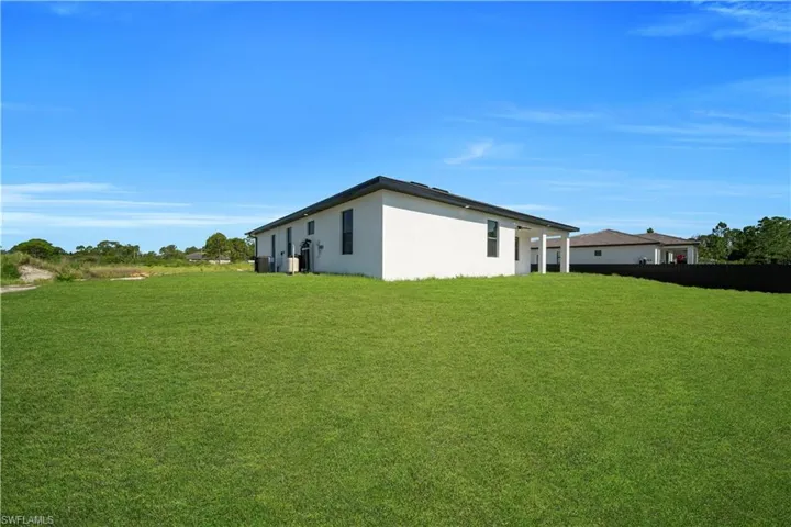 800 Pine Ave, Lehigh Acres, Florida 33972