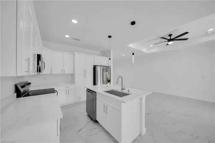 800 Pine Ave, Lehigh Acres, Florida 33972
