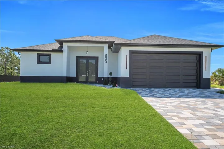800 Pine Ave, Lehigh Acres, Florida 33972