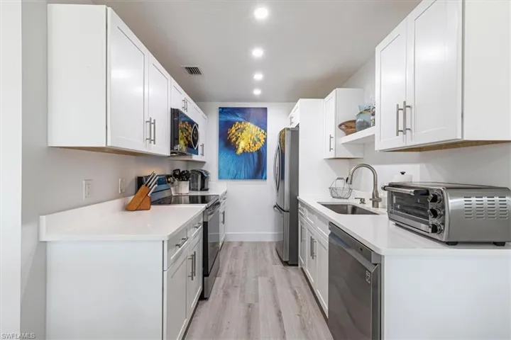 2100 Gulf Shore Blvd N 111, Naples, Florida 34102