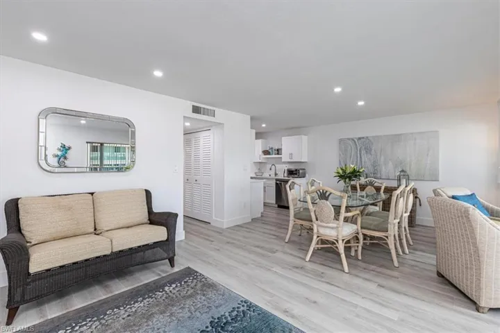 2100 Gulf Shore Blvd N 111, Naples, Florida 34102