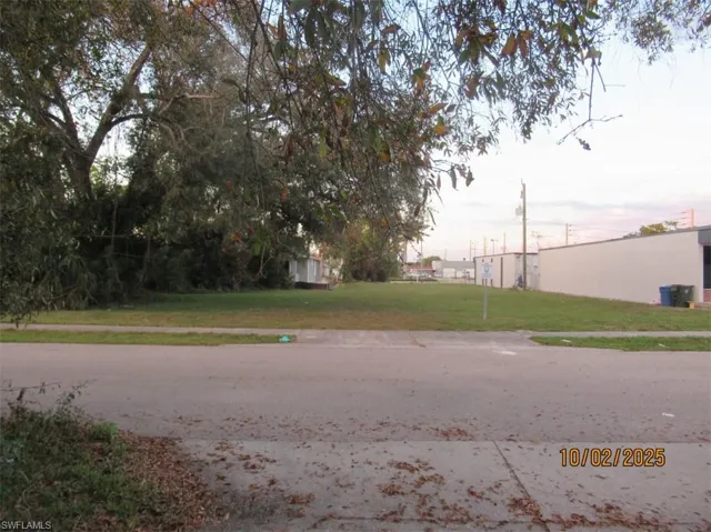 1925 Suwanee Ave, Fort Myers, Florida 33901