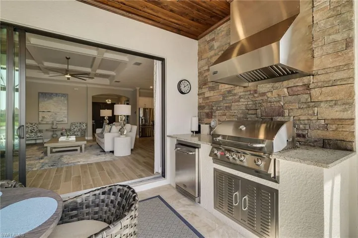 Built-In Grill Perfect for Entertaining
