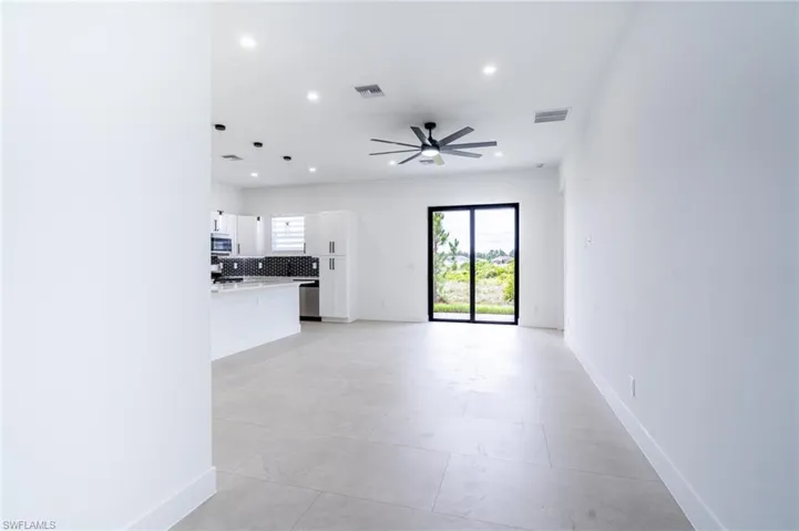 1142 E Eclipse St, Lehigh Acres, Florida 33974
