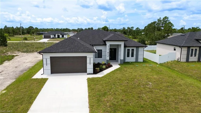 1142 E Eclipse St, Lehigh Acres, Florida 33974