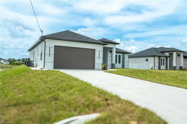 1142 E Eclipse St, Lehigh Acres, Florida 33974