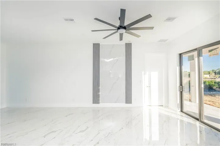 1142 E Eclipse St, Lehigh Acres, Florida 33974