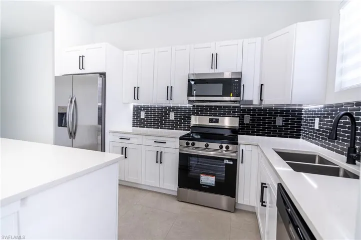 1142 E Eclipse St, Lehigh Acres, Florida 33974