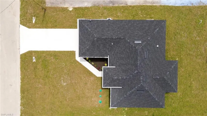 1142 E Eclipse St, Lehigh Acres, Florida 33974