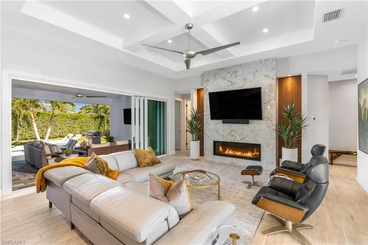 29 Johnnycake Dr, Naples, Florida 34110