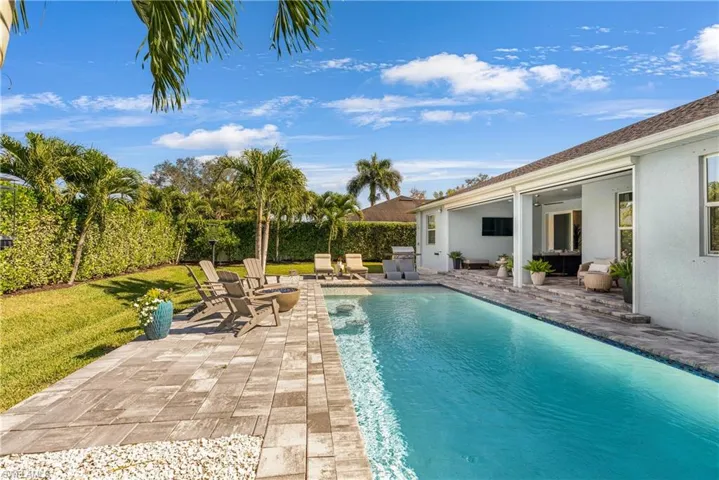 29 Johnnycake Dr, Naples, Florida 34110