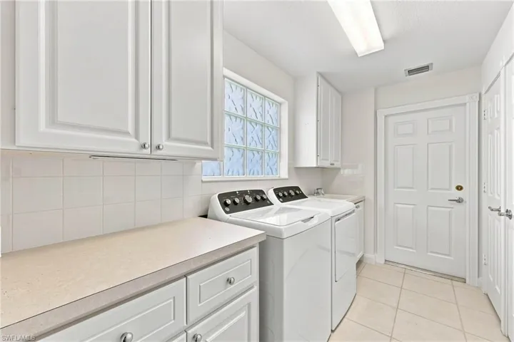7784 Ionio Ct, Naples, Florida 34114