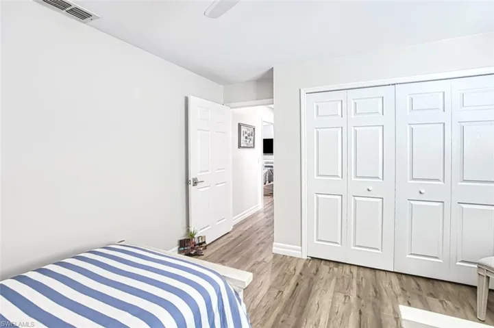 Guest-Bedroom-3-Closet