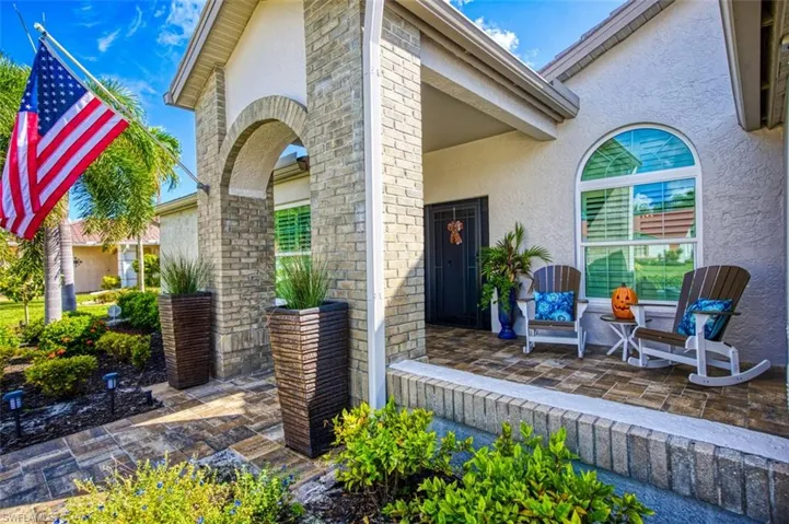Front-Walk