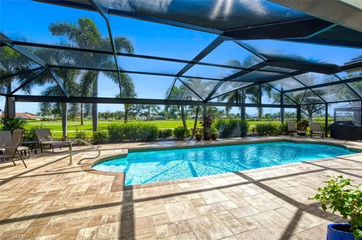 Lanai-Pool-Golfcourse