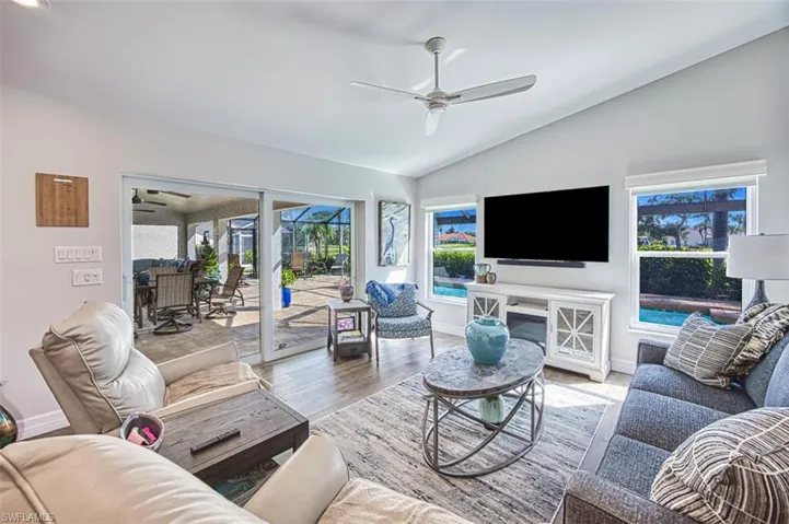 Family-Room
