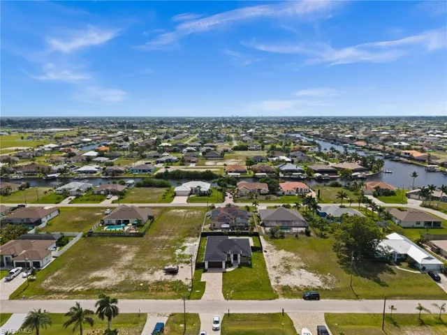 415 Nw 37 Ave 415, Cape Coral, Florida 33993