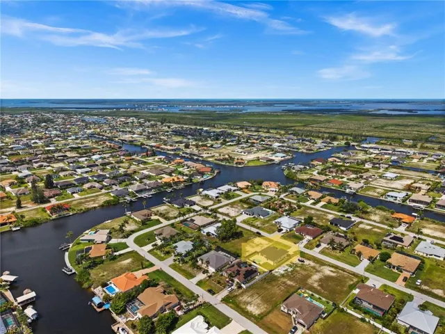 415 Nw 37 Ave 415, Cape Coral, Florida 33993