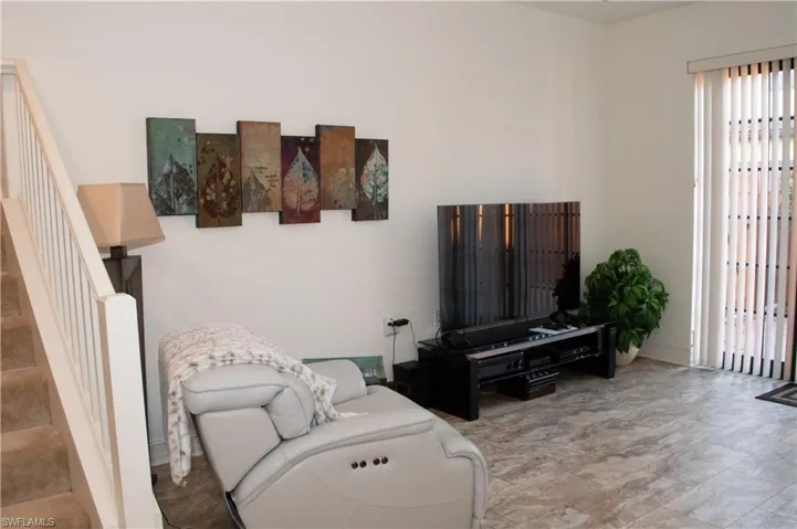 9085  Chula Vista  ST, Naples, FL 34113