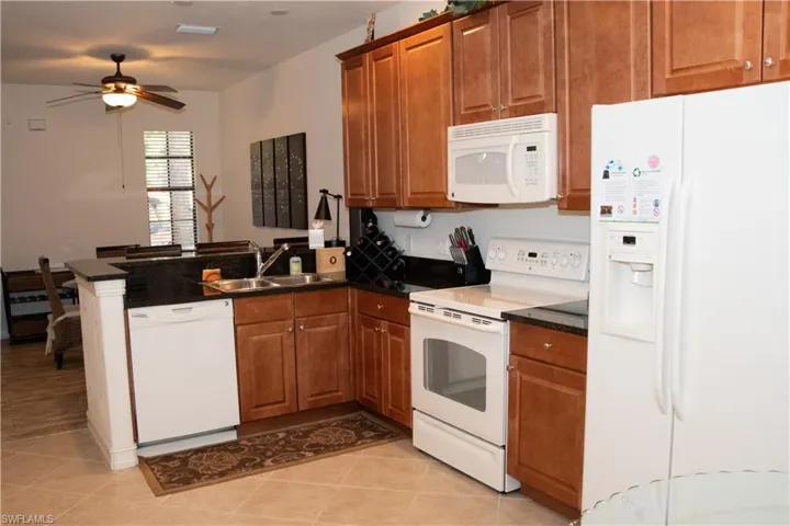 9085  Chula Vista  ST, Naples, FL 34113